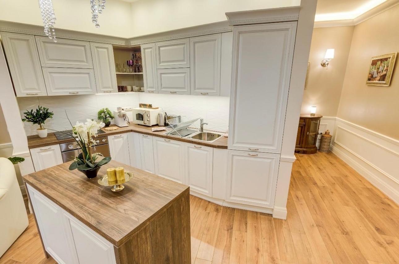 Downtown Royal De Lux Apartment Будапеща Екстериор снимка